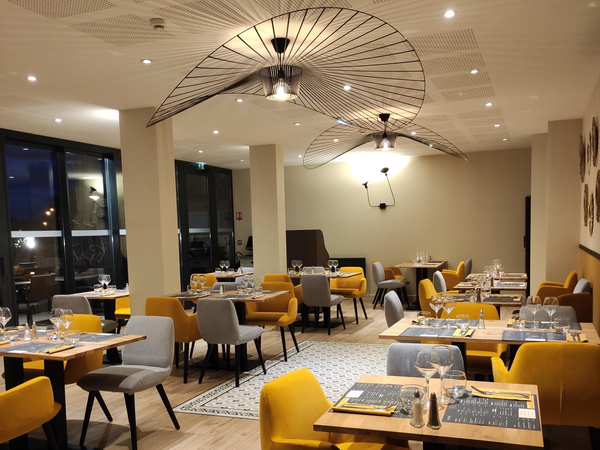 רוקמאדור Logis Hotels - Le Bellaroc - Hotel 2 Etoiles Et Restaurant מראה חיצוני תמונה