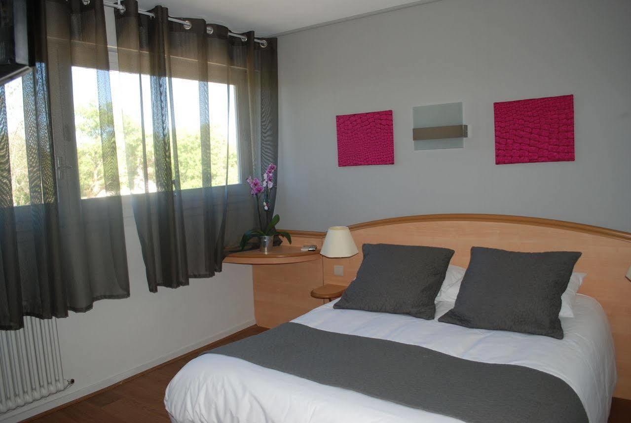 רוקמאדור Logis Hotels - Le Bellaroc - Hotel 2 Etoiles Et Restaurant מראה חיצוני תמונה